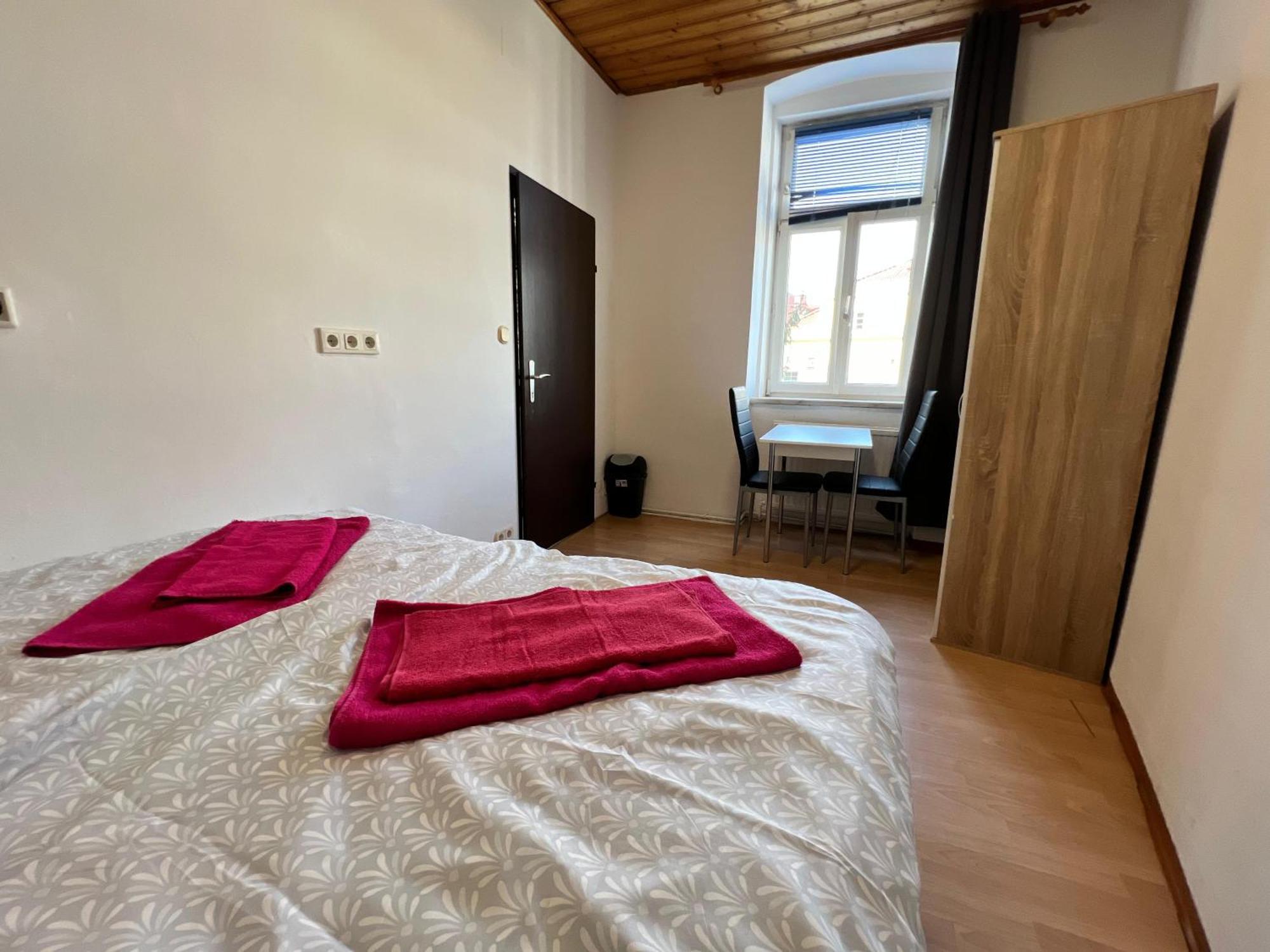 Welcoming 3br Shared Apt-near Bahnhof Meidling Apartament